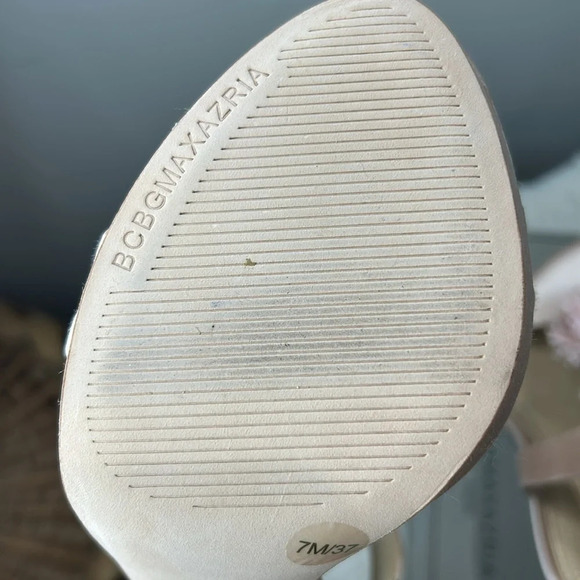 NWT BCGB Dusty Pink Satin High Heels with Fringe & Beads SZ 37/7 - Picture 12 of 13